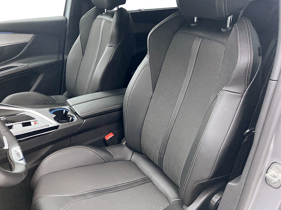Bild på Peugeot 5008 GT 1.2 PT Aut 7-SITS B-KAMERA EL-BAKLUCKA 130hk 