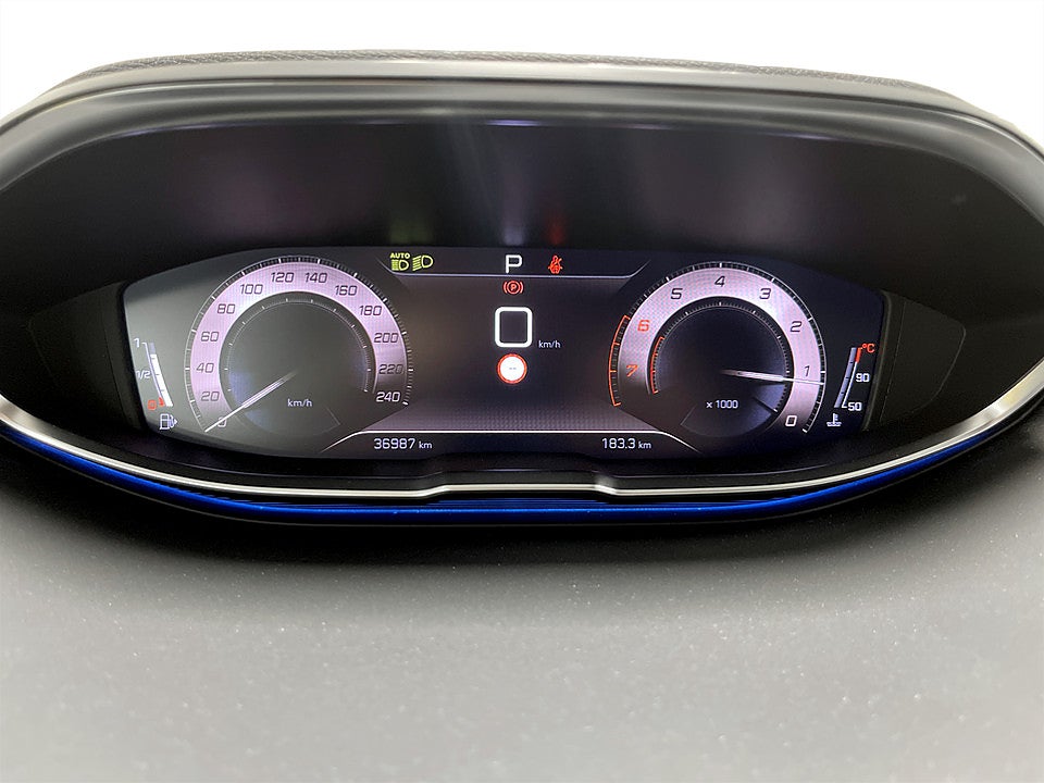 Bild på Peugeot 3008 GT 1.2 PT 130hk Aut B-KAMERA CARPLAY