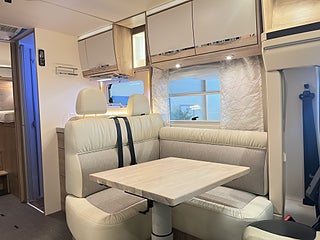 Husbil-halvintegrerad Eura Mobil PRS 720 EB 12 av 28