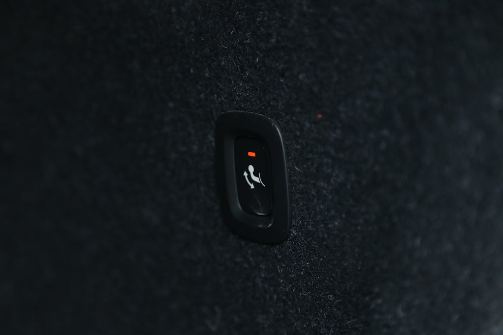 Volvo XC40 T3 163hk Momentum Edition Aut Kamera Navi VOC Drag 2020