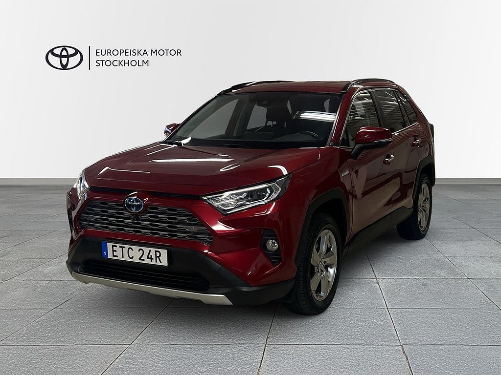 Toyota RAV4 EXECUTIVE / PREMIUM / V-HJUL /AU-GARANTI