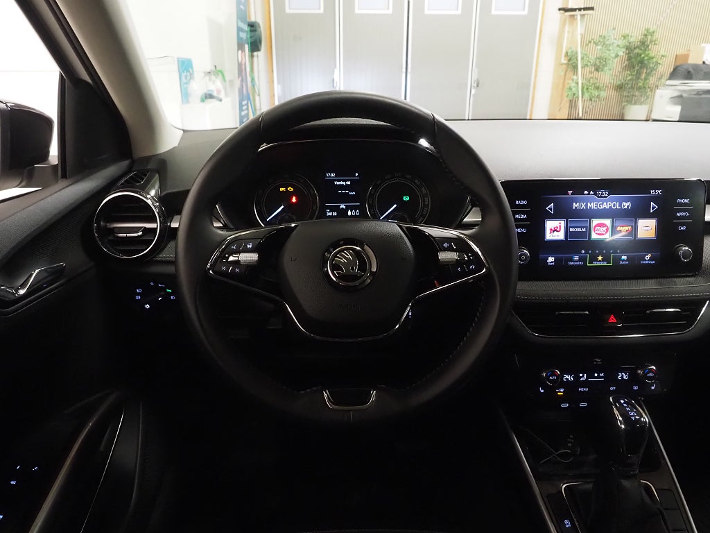 Skoda Fabia 1.0 TSI 110hk DSG Style | Backkamera | PDC |