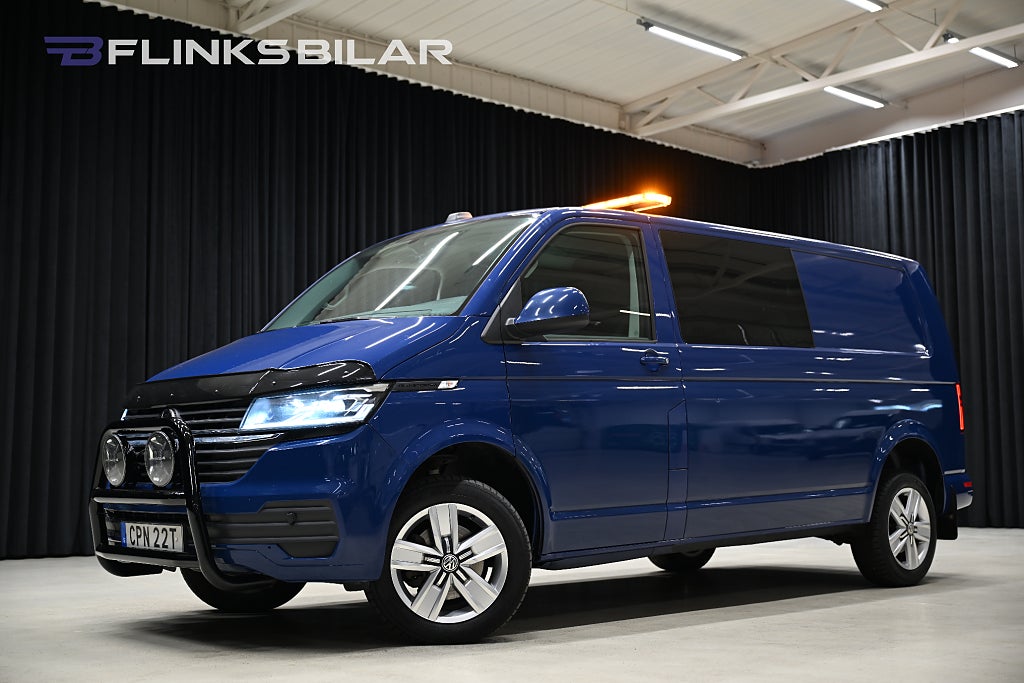 Volkswagen Transporter 4Motion DSG 150HK Dubbelhytt|Nedlackad|LED|Nykamrem