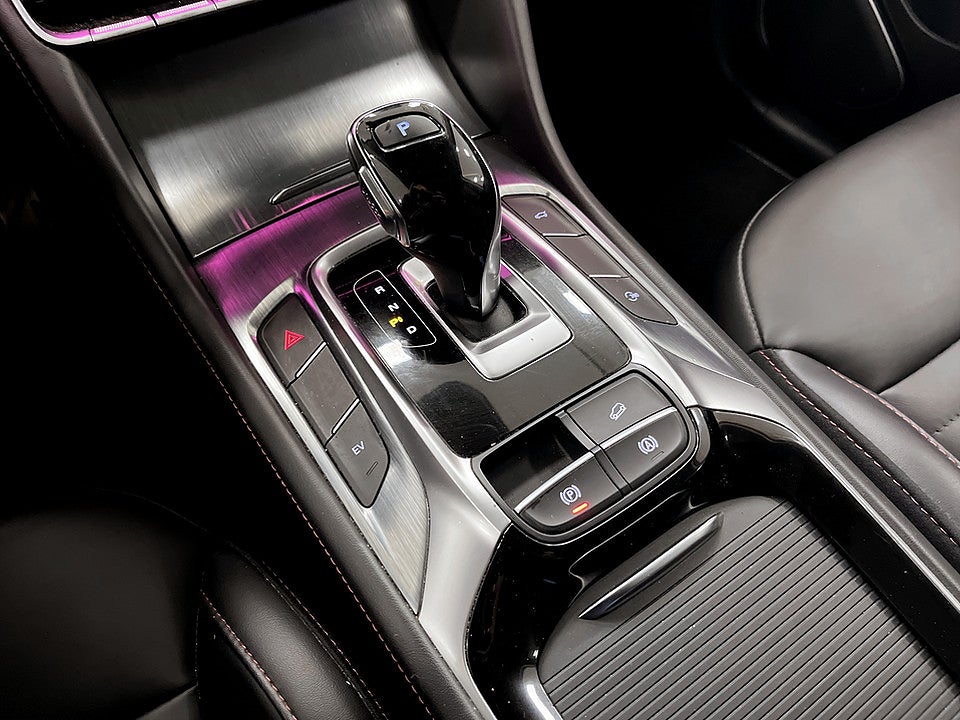 Bild på MG HS Luxury PHEV EDU II 258hk Aut - 360,PANO,ELSTOL