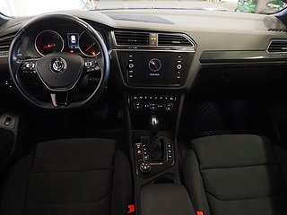 SUV Volkswagen Tiguan 16 av 23