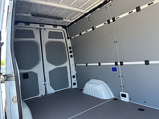 Transportbil - Skåp Mercedes-Benz Sprinter 14 av 17