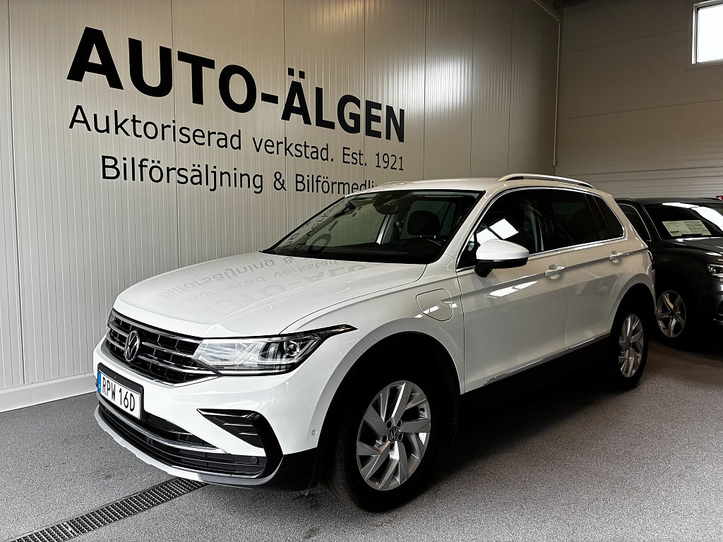 Volkswagen Tiguan eHybrid 1.4 TSI Elegance/Head-Up/Dragkrok/Vinterhjul