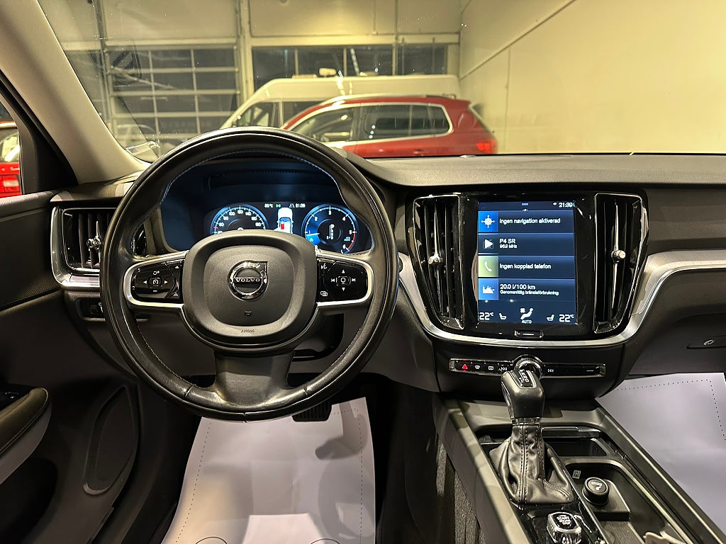 Volvo V60 Cross Country 2020 - miniatyr 6
