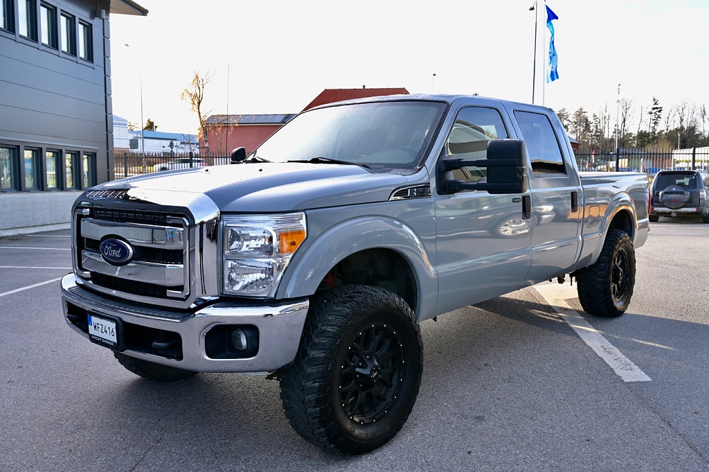 Ford F-250 6.7 V8 Power Stroke 4x4 MOMS Nybes 446hk