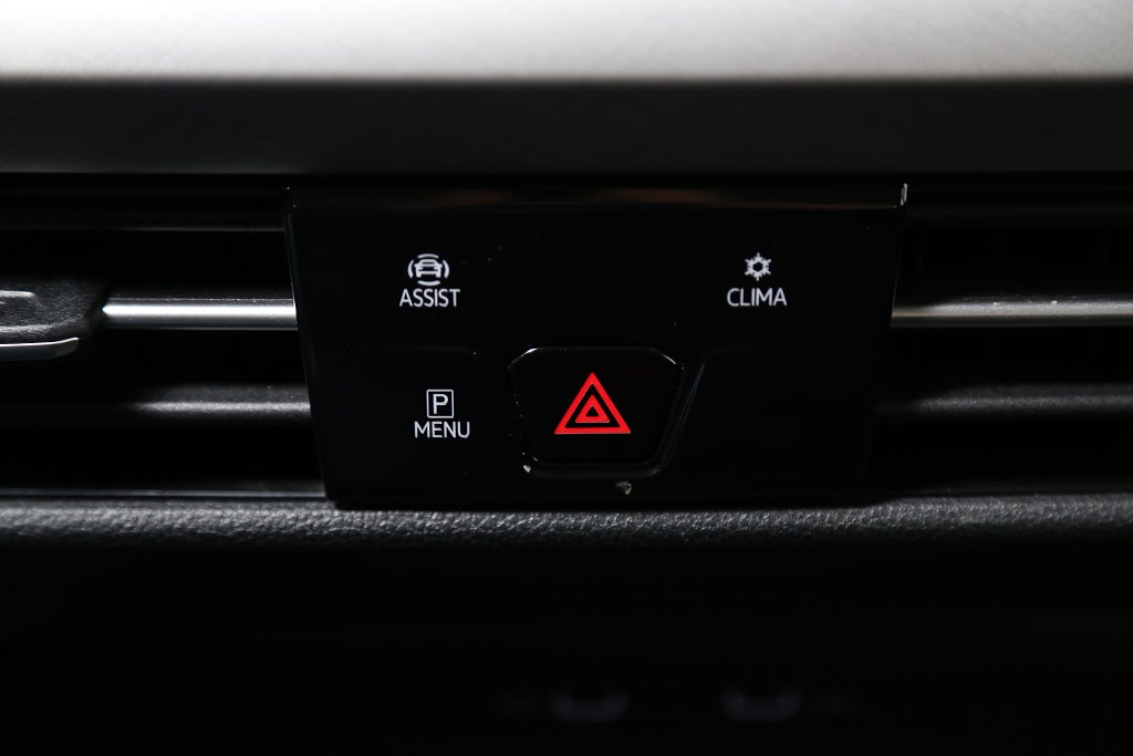 Volkswagen Golf 1,5 eTSI 131hk Aut Sportscombi 2022