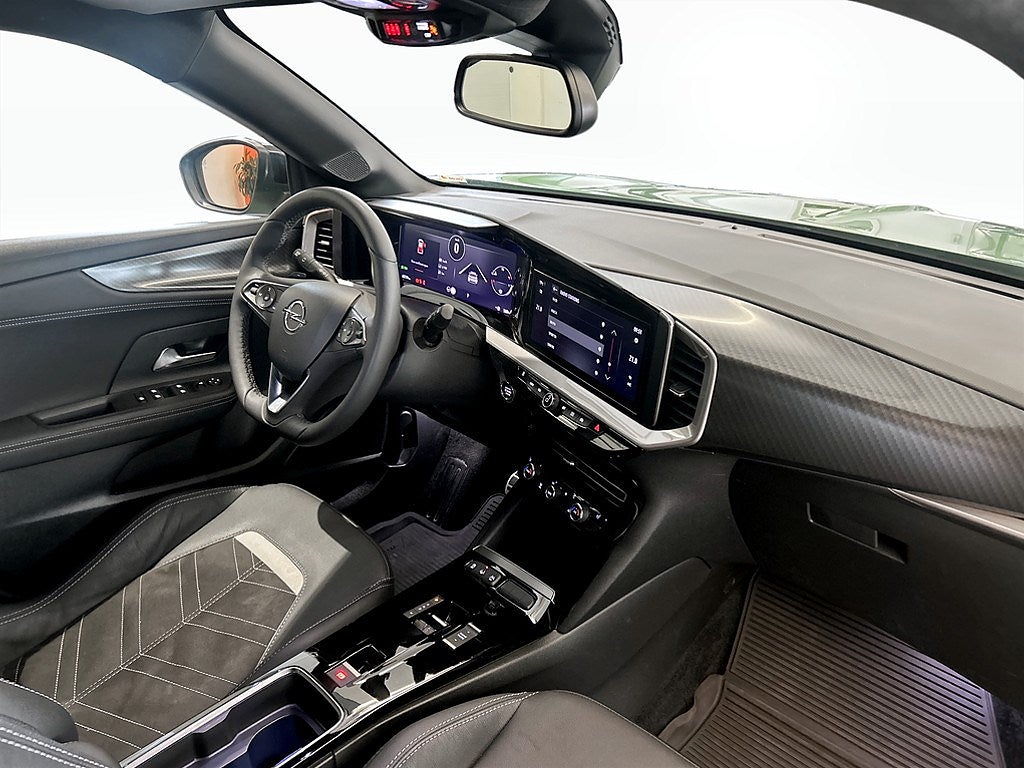 Bild på Opel Mokka Ultimate 1.2 PT 130hk Aut - B-KAMERA, CARPLAY