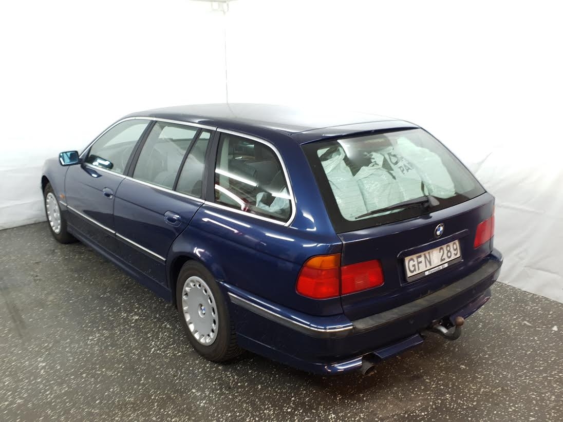 BMW 523 i Touring 170hk En ägare 1999, photo 5/35
