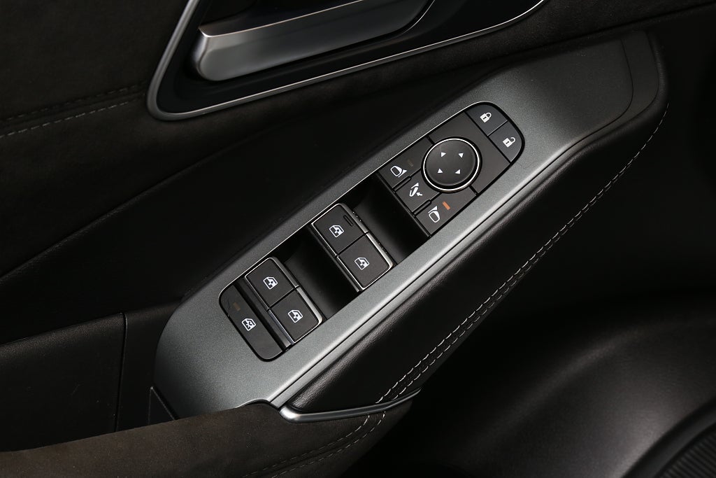 Nissan Qashqai 1,3 DIG-T XTRONIC-CVT MHEV 158hk N-Design 360° Leasbar