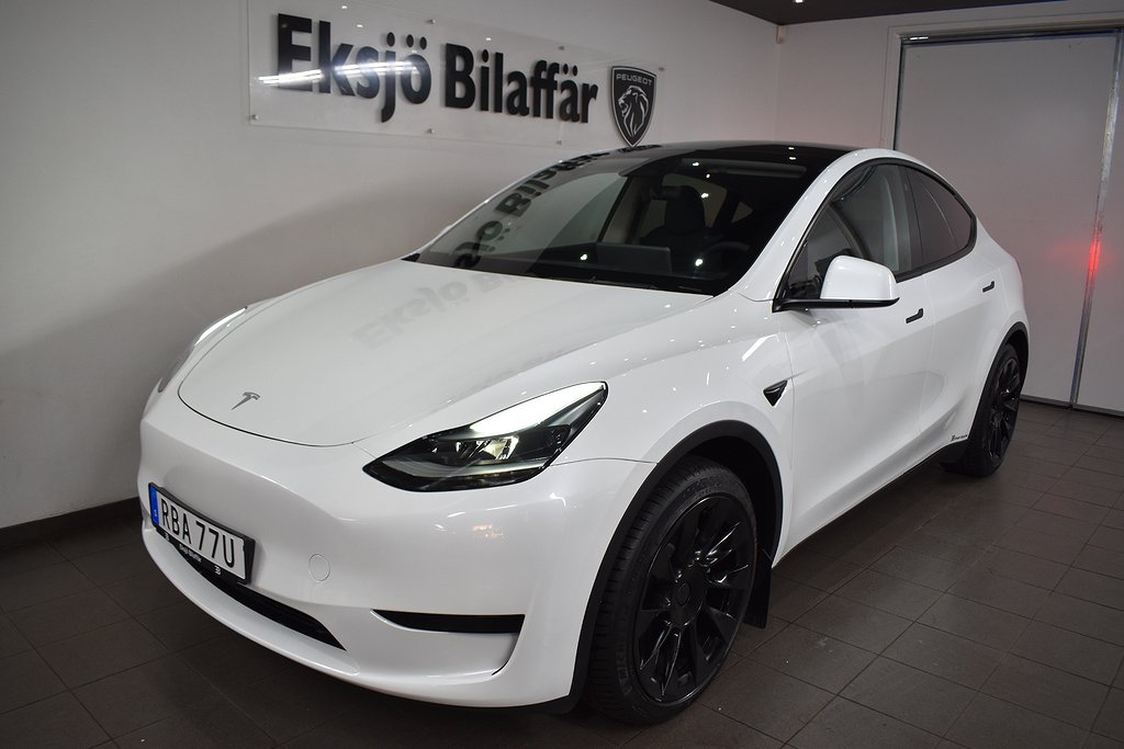 Tesla Model Y Standard Range RWD 300hk Automat 