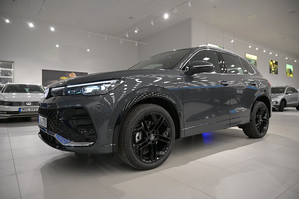 Volkswagen Tiguan eHybrid R-Line SWE - SUPERKAMPANJ *0 kr insats*