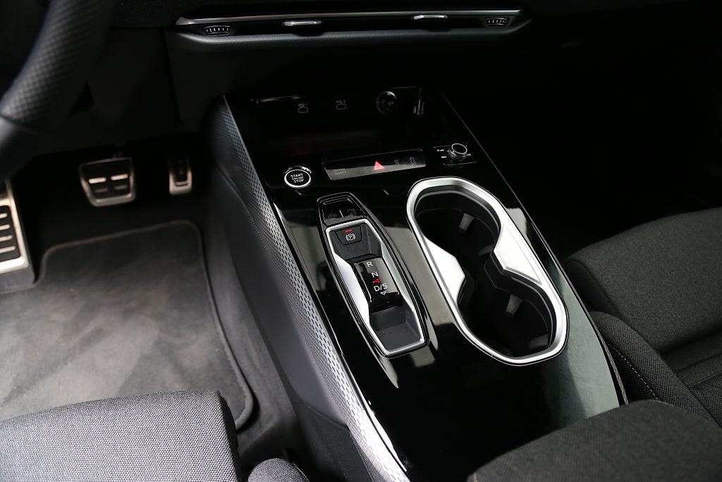 Audi A6 2,0 TDI Quattro S Tronic S Line Avant Leasbar Värmare Drag 2026