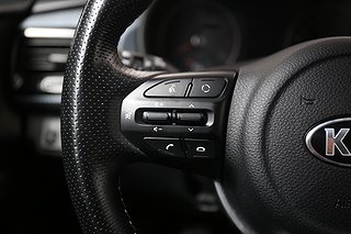 Halvkombi Kia Rio 10 av 20