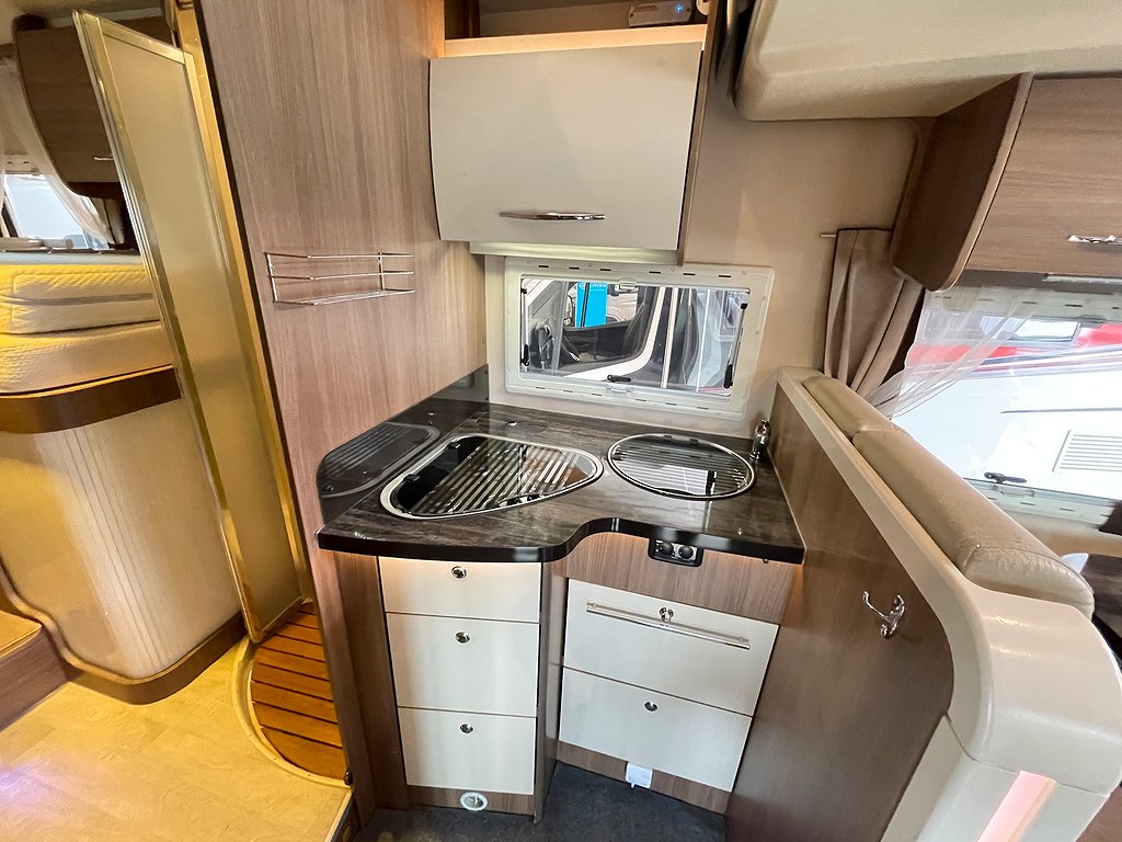 Chausson Welcome 99 / Taksäng / Solcell / Ugn / Kamera / DB - Chausson