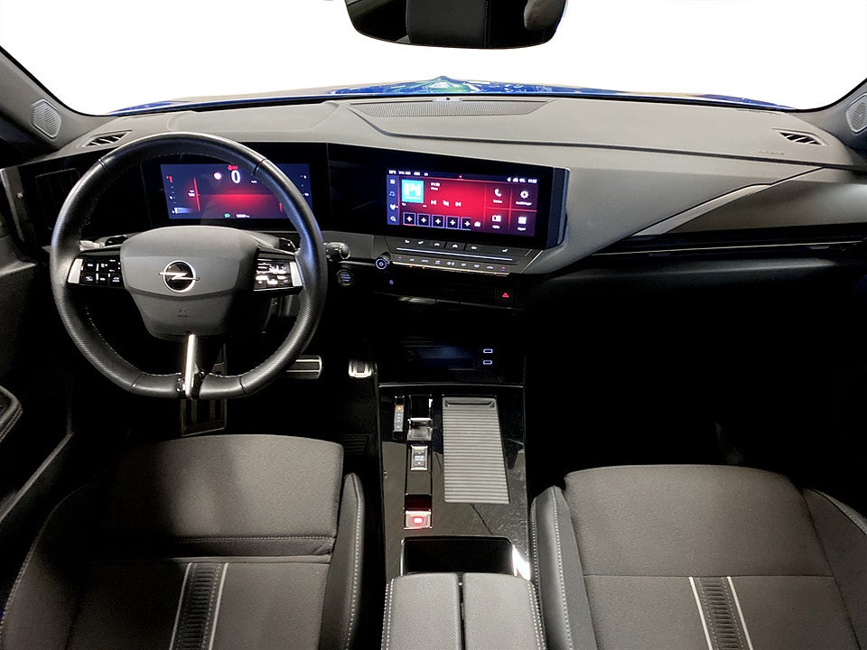Bild på Opel Astra ST GS 1.2 PT 130hk Aut B-KAMERA CARPLAY
