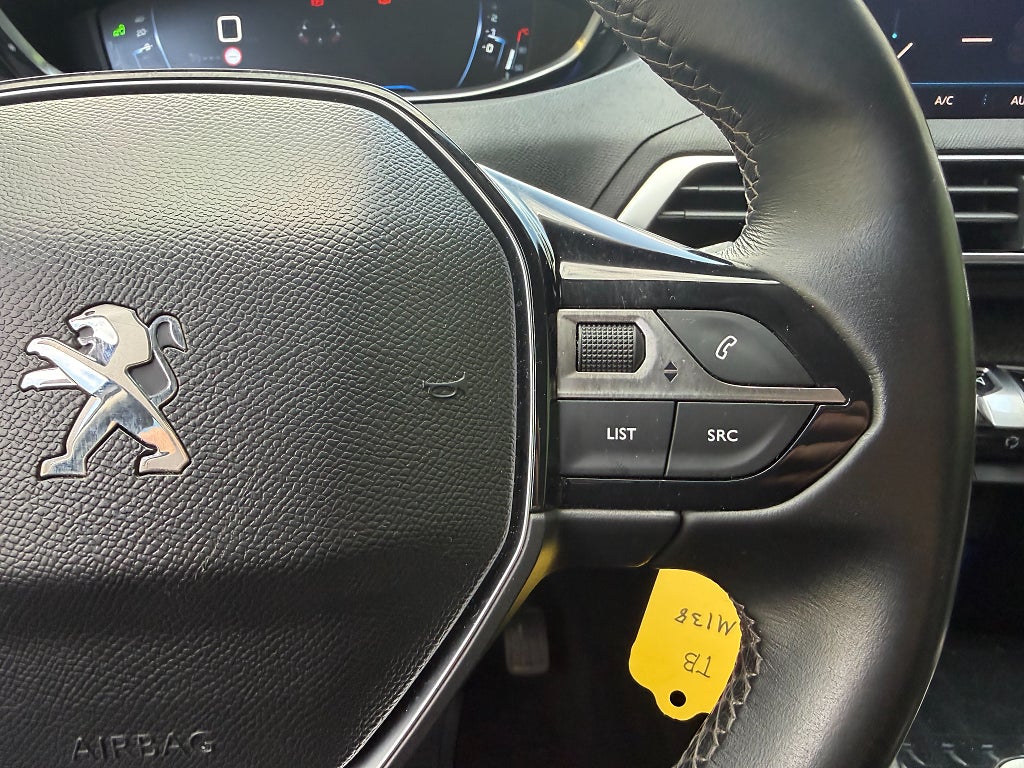 Peugeot 3008 1.2 PureTech 130 Allure Euro 6 / 12 MÅNADERS GARANTI