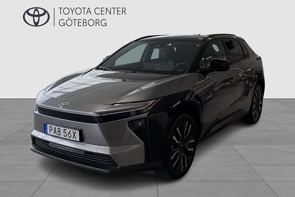 Toyota bZ4X EXECUTIVE PANORAMA BITONE