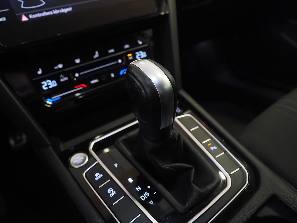 Volkswagen Passat Alltrack TDI 200hk 4Motion|Cockpit|Drag|D-värm|IQ Light|