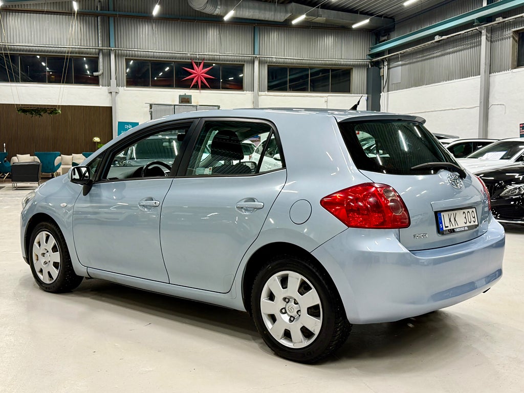 Toyota Auris 5-dörrar 1.6 Dual VVT-i Vinterhjul Hemleverans - miniatyr 3
