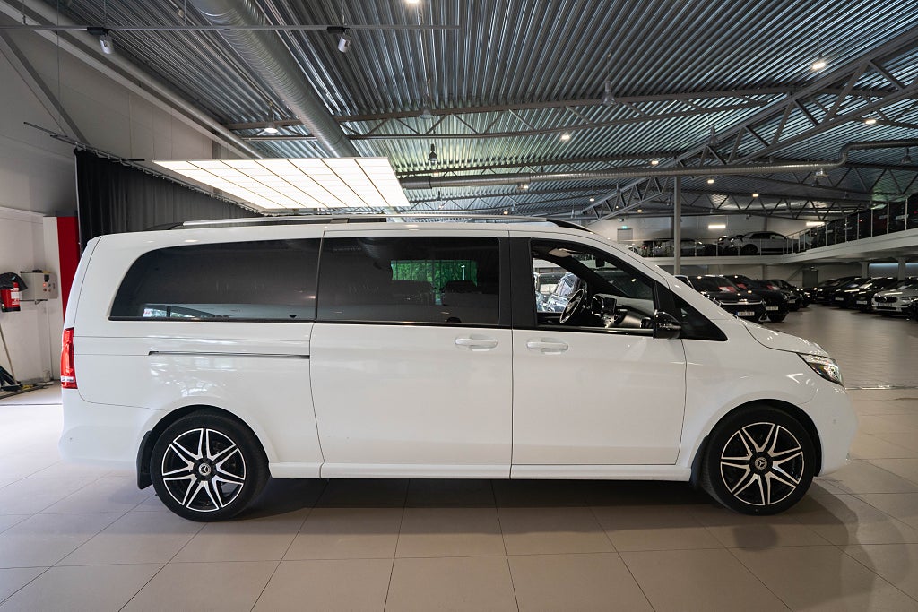 Mercedes-Benz V 300d 4M AMG 7-sits X-LÅNG EL-DÖRR BUR LÄDER D-VÄRM MOMS