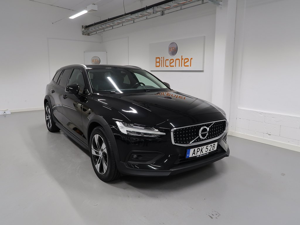 Volvo V60 Cross Country D4 AWD V-Däck ingår Drag-Navi-BLIS-Värmare-VoC-Carplay-Pilot-BT