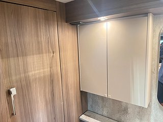 Husbil-halvintegrerad Kabe ROYAL X 780 LT 24 av 33