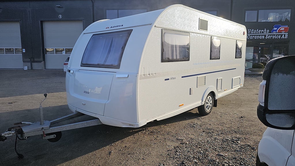 Adria Altea 502 UL Långbäddar