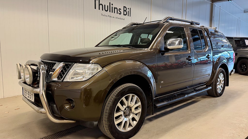 Nissan Navara 3,0 dCi V6 4x4 Tekna Aut / Lucka / Navi / Lucka / Drag