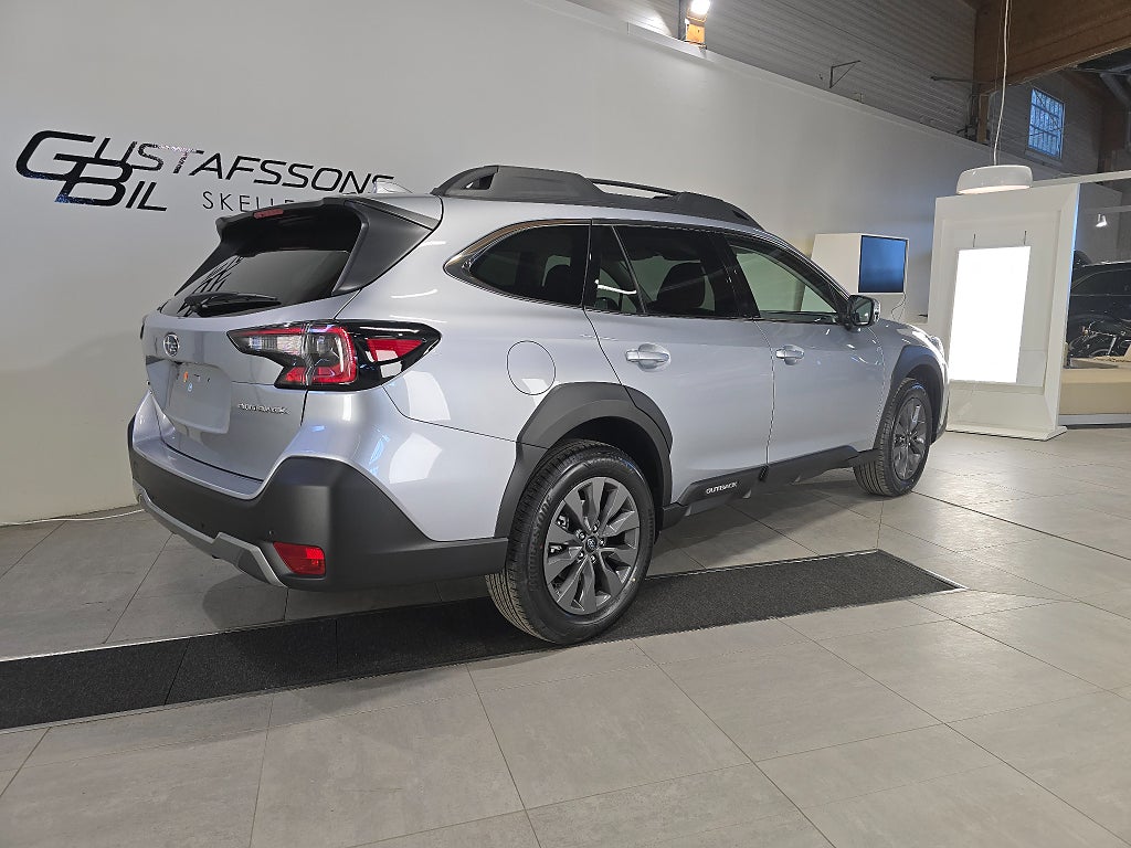 Subaru Outback Adventure AWD xFuel | Vinterhjul & Dragkrok