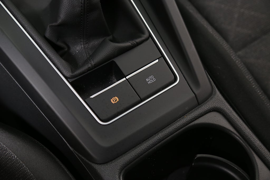 Volkswagen Golf 1,0 TSI 110hk Edition 5D P-sensor CarPlay