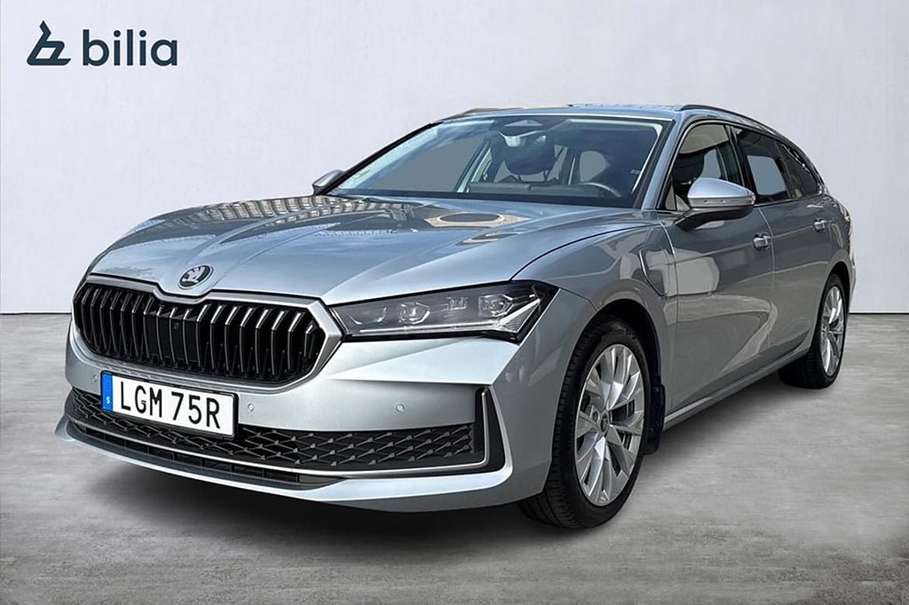 Skoda Superb SELECTION 1,5TSI IV LADDHYBRID/VHJUL
