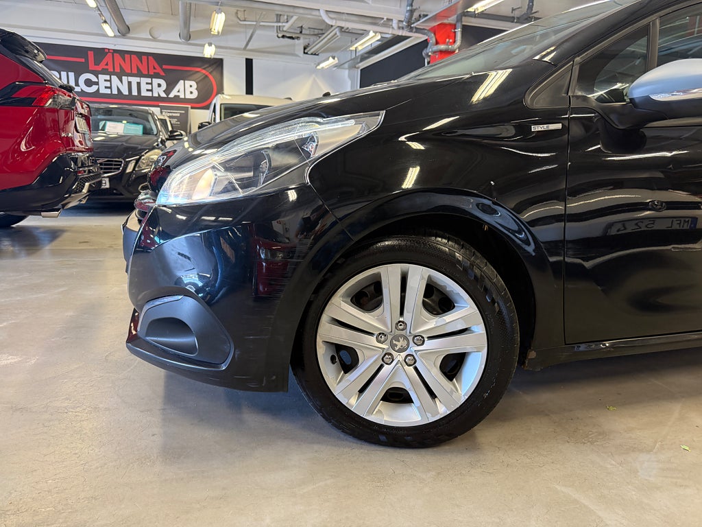 Peugeot 208 2018 - miniatyr 2