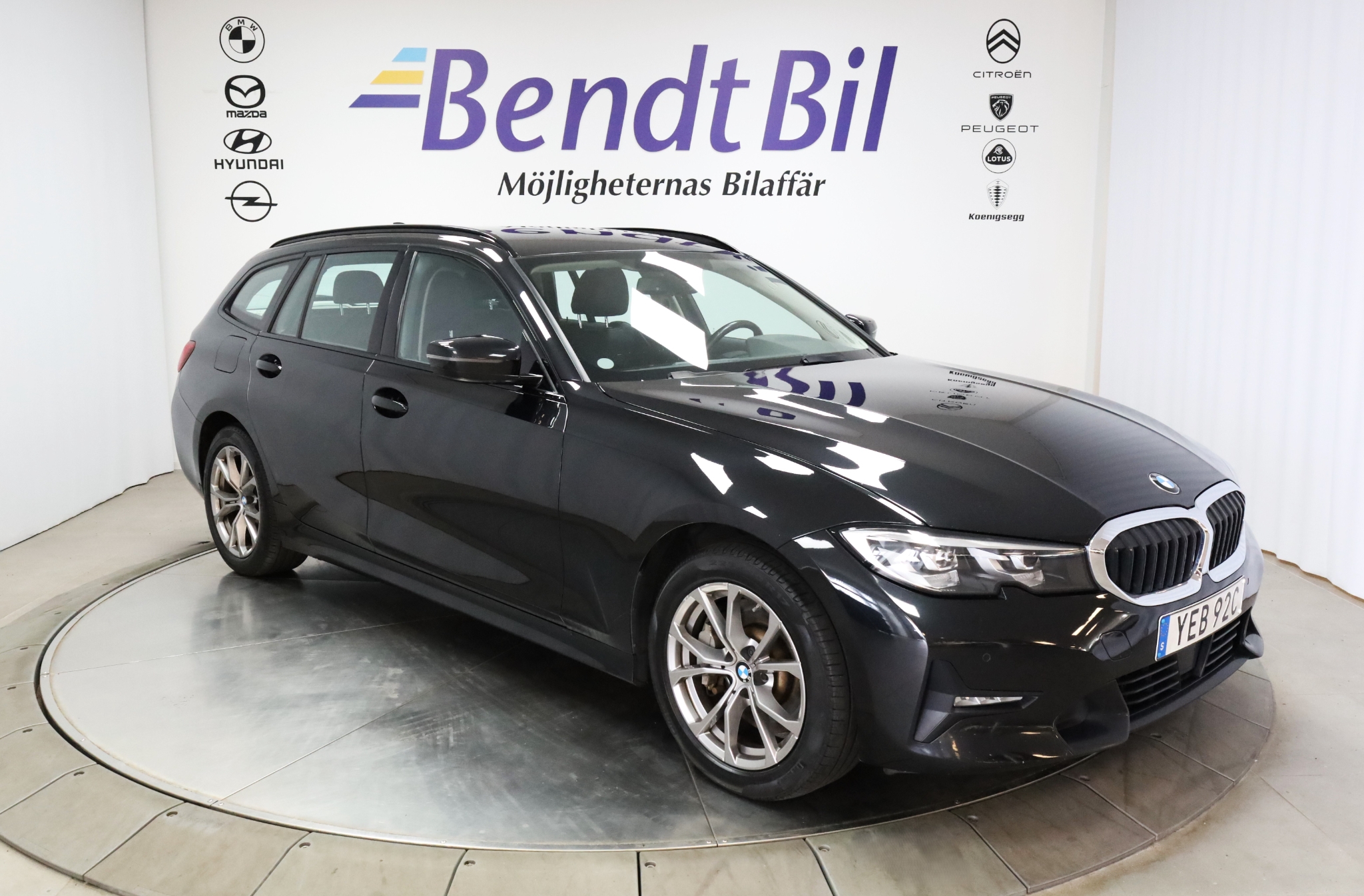BMW 330