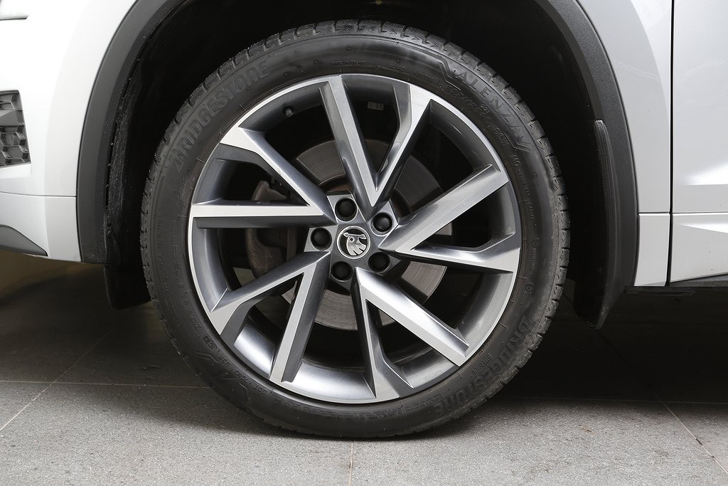 Skoda Kodiaq 2,0 TDI 190hk 4x4 Sportline Värmare Drag 20" 2019