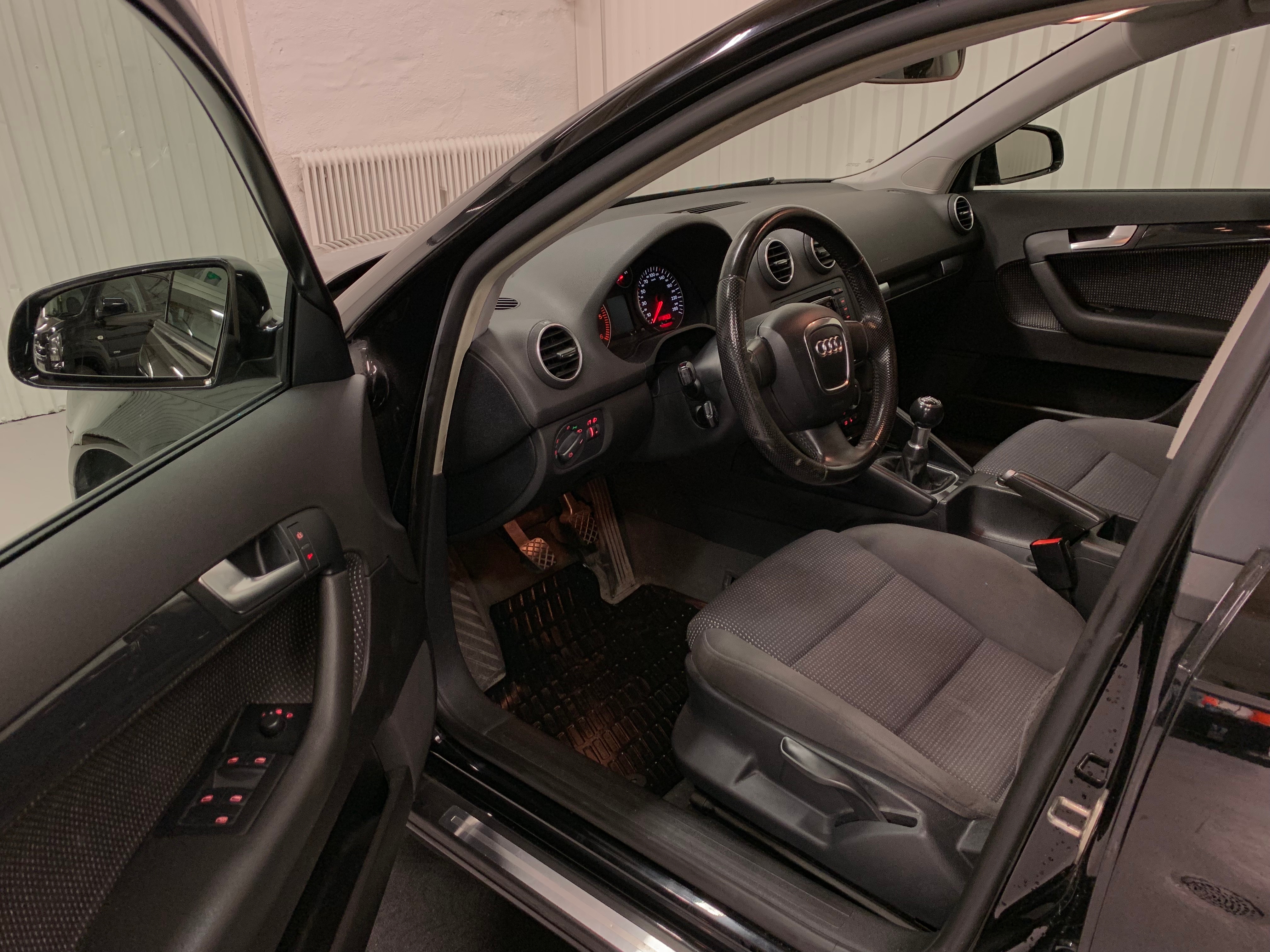 Audi A3 Sportback 2.0TDI 170hk 2008, bild 5/36