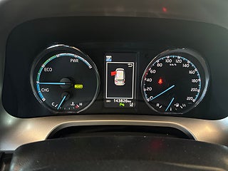 Toyota RAV4 Hybrid 2.5 DualVVT-i AWD-i E-CVTAct Plus S&V/Mvärm/Drag – bild 19