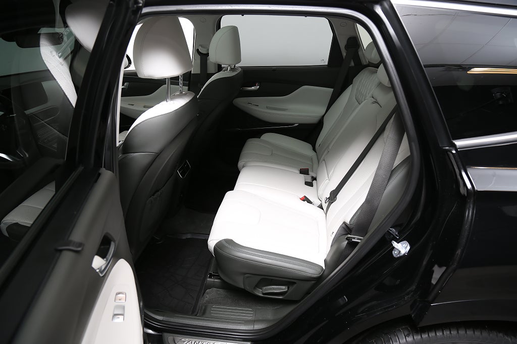 Hyundai Santa Fe PHEV 265hk 6AT 4WD 7-sits Advance I Drag I Luxury pack 2023