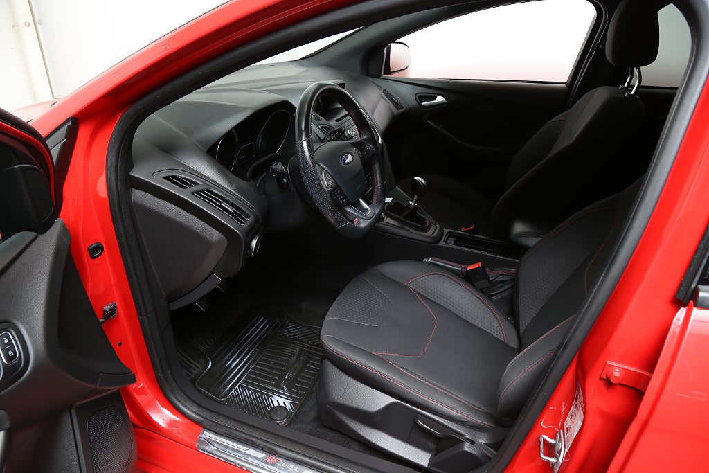 Ford Focus 1,0 EcoBoost ST-Line Kombi Drag Exteriört stylingkit