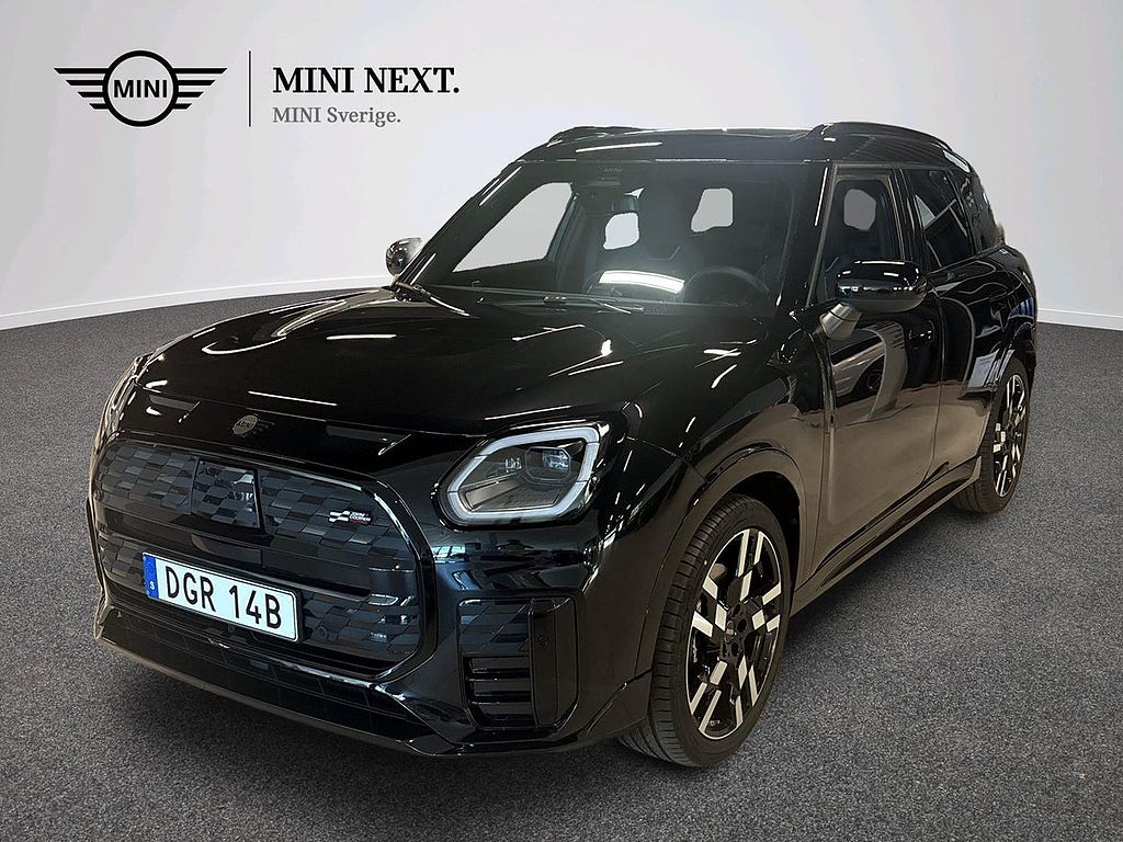 MINI Countryman E JCW Trim, Paket M