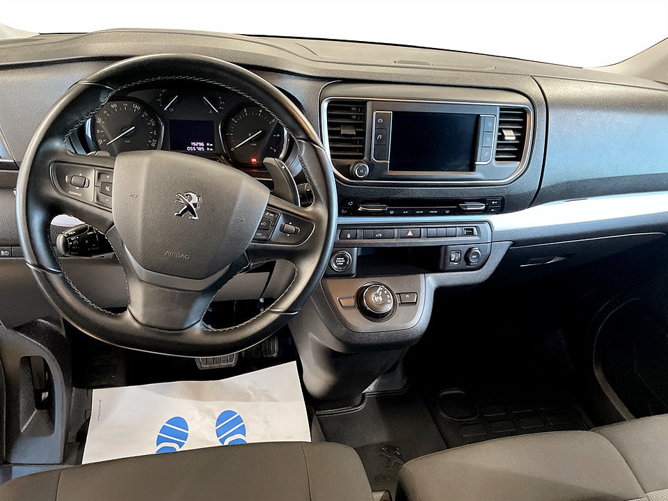 Bild på Peugeot Expert PRO+ 2.0 BHDi 145hk Aut L3 B-KAMERA DRAG