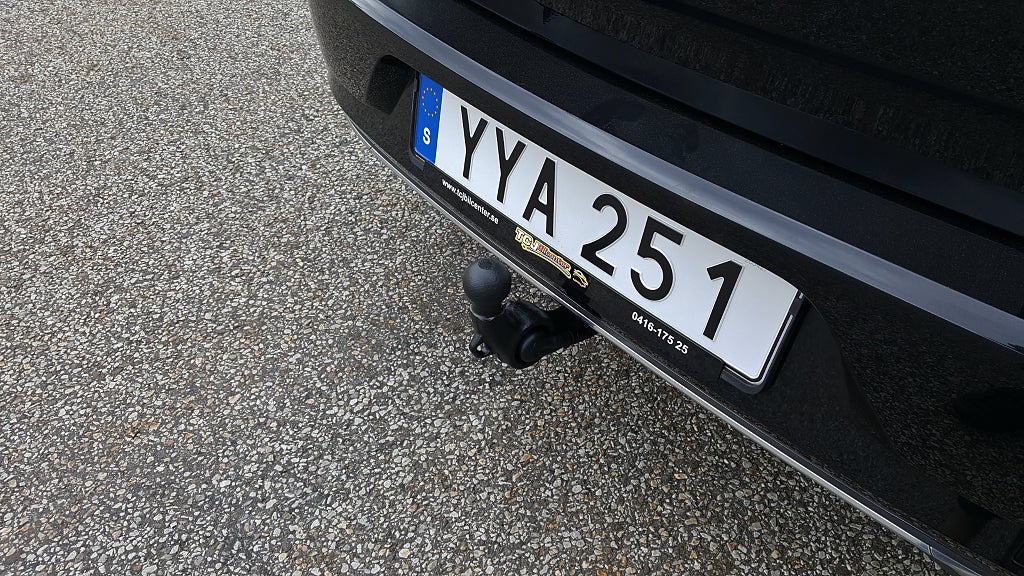 Volkswagen Golf 2018 - miniatyr 24