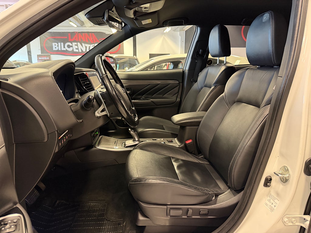 Mitsubishi Outlander 2020 - miniatyr 11