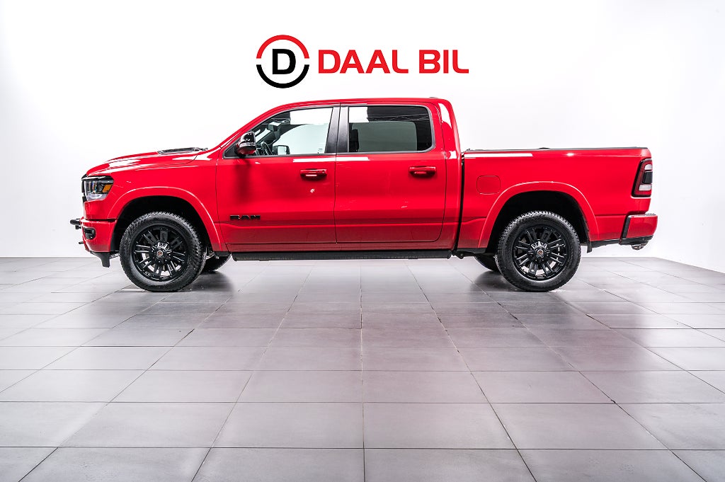 RAM 1500 5.7 V8 HEMI FLEX FUEL 395HK LARAMIE NIGHT EDT LUFTFJÄD