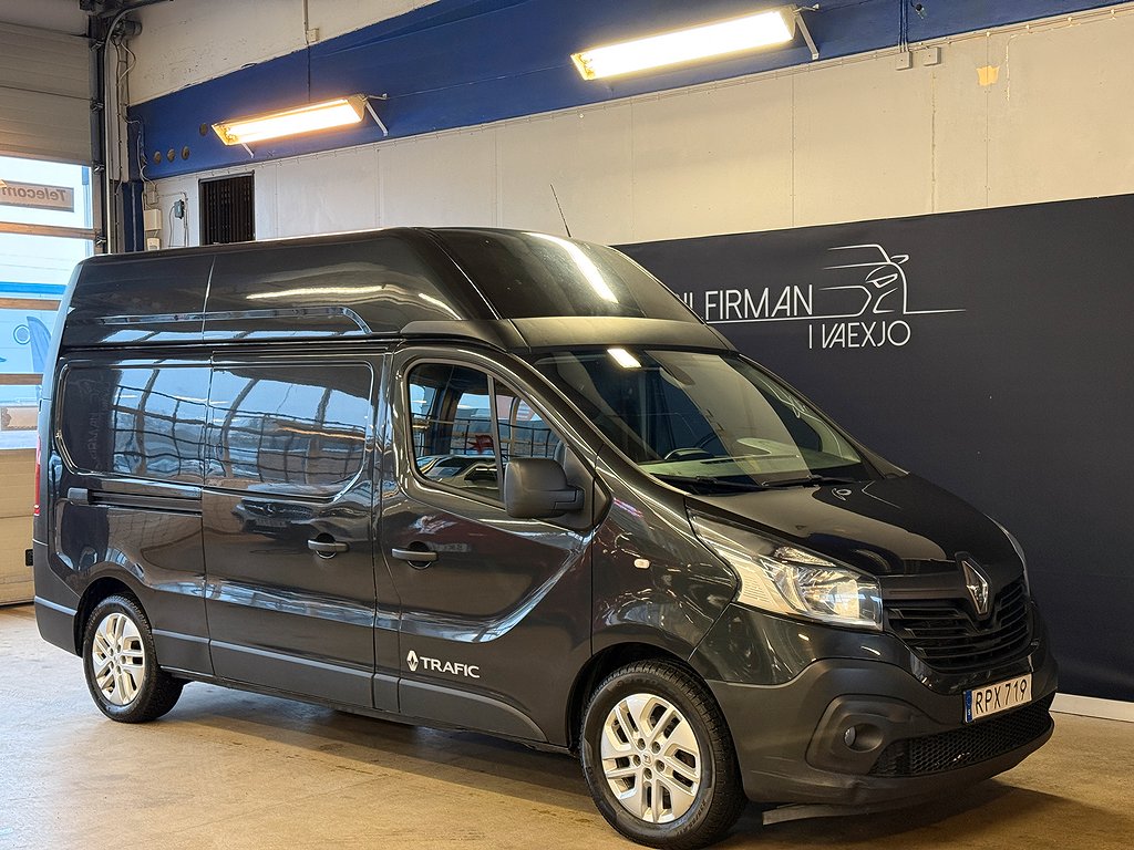 Renault trafic 2.7t 1.6 dCi Euro 6 *Lång, Högskåp, 3-Sits*