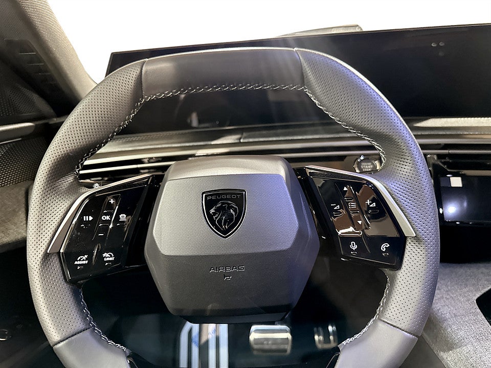 Bild på Peugeot 3008 GT Ultimate+ Hybrid - OMGÅENDE LEVERANS!