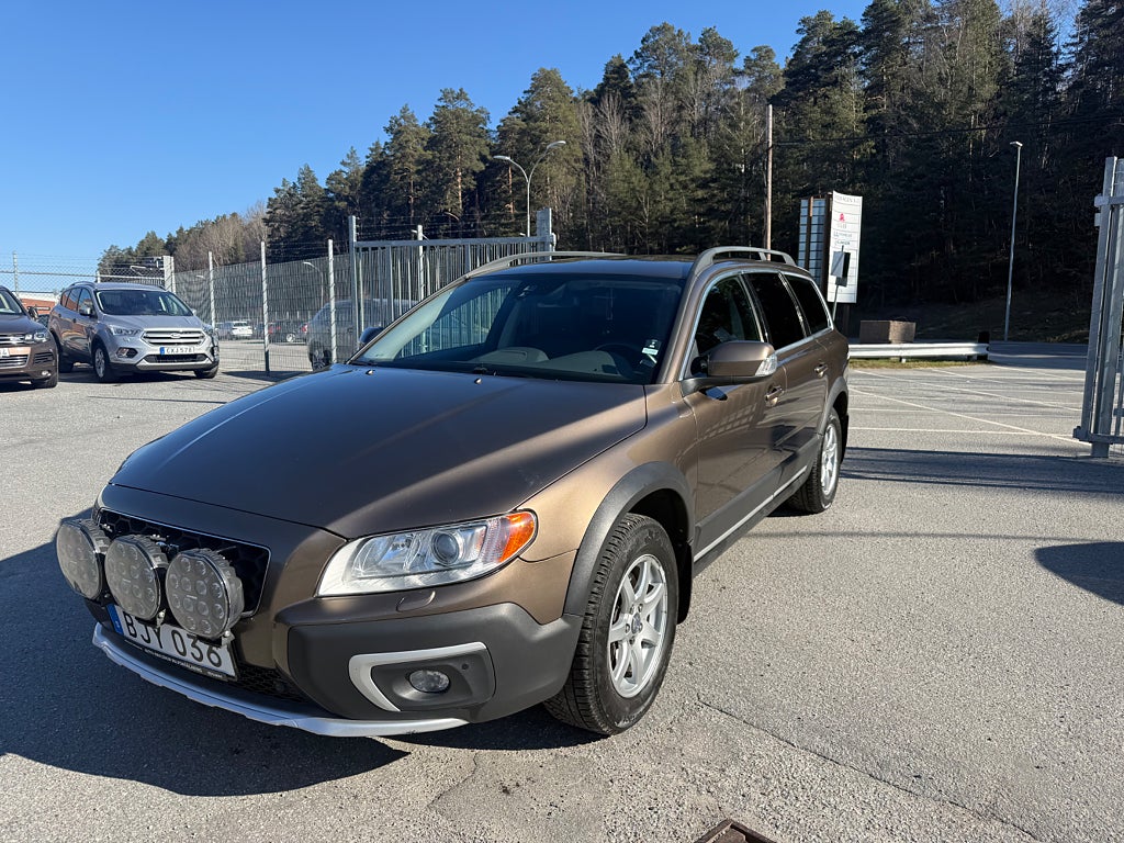 Volvo XC70 D4 AWD 181hk Automat Momentum Drag Välservad Välvårdad